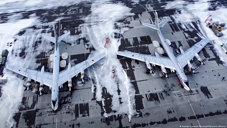 Serangan Drone Tanpa Awak Kembali Targetkan Lapangan Udara Militer Rusia 